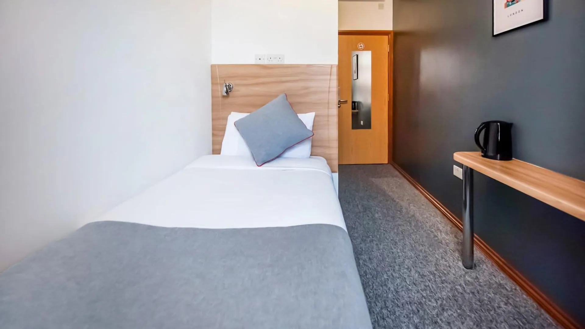 OYO Arinza Hotel Ilford